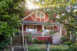 4387 St. George Street  Vancouver, BC V5V 4A3