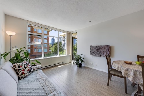 505-3102 Windsor Gate, Coquitlam, BC 