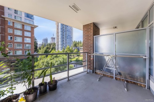 505-3102 Windsor Gate, Coquitlam, BC 
