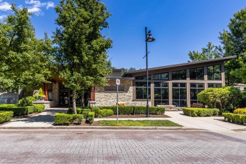 505-3102 Windsor Gate, Coquitlam, BC 