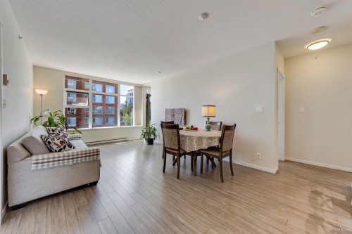 505-3102 Windsor Gate, Coquitlam, BC 