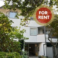 209-809 16th Street W North Vancouver, BC V7P 1M6
