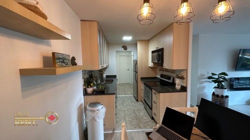 209-809 16th Street W, North Vancouver, BC V7P 1M6 5