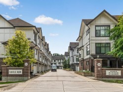 6-5068 Savile Row Burnaby, BC V5E 0C1
