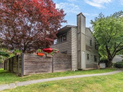 39-1910 Cedar Village Crescent  North Vancouver, BC V7J 3M5