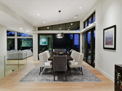 6210 Overstone Drive, West Vancouver, BC 