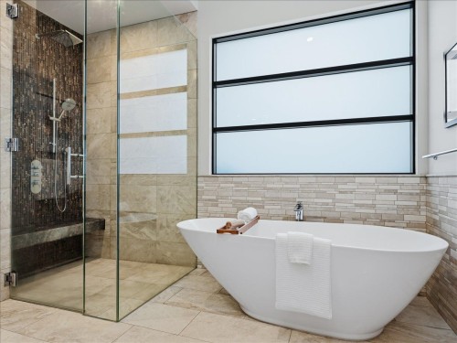 6210 Overstone Drive, West Vancouver, BC 