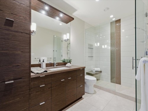 6210 Overstone Drive, West Vancouver, BC 