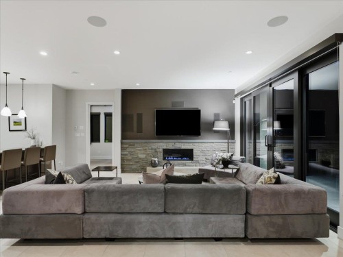 6210 Overstone Drive, West Vancouver, BC 
