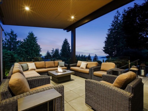 6210 Overstone Drive, West Vancouver, BC 