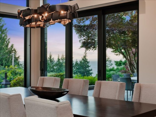 6210 Overstone Drive, West Vancouver, BC 