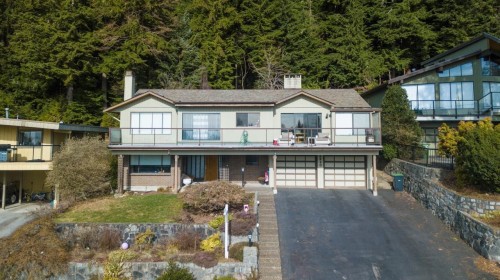 5240 Malaspina Place, North Vancouver, BC 
