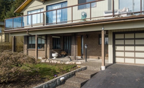 5240 Malaspina Place, North Vancouver, BC 