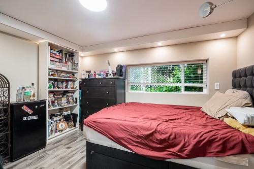 1440 Mountain Highway, North Vancouver, BC 