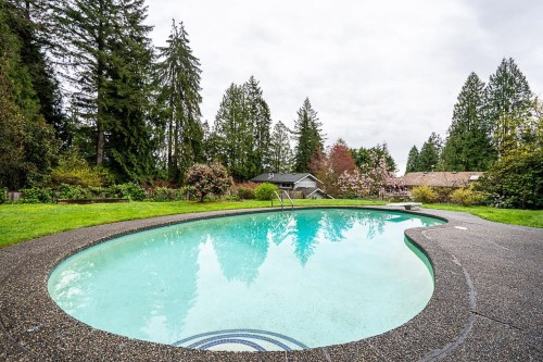 1440 Mountain Highway, North Vancouver, BC 