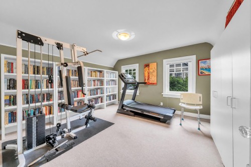 1049 33Rd Avenue W, Vancouver, BC 