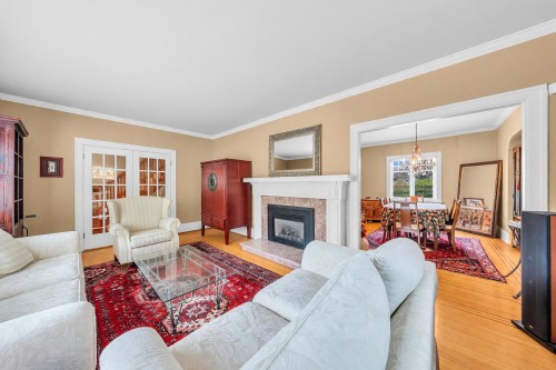 1049 33Rd Avenue W, Vancouver, BC 
