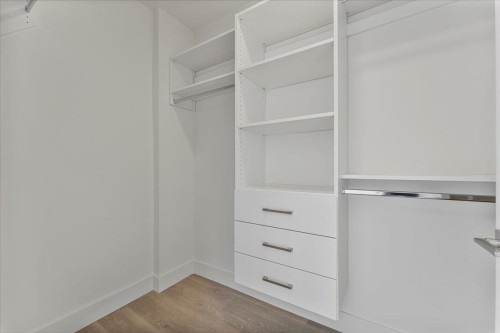 2227 16Th Avenue W, Vancouver, BC 