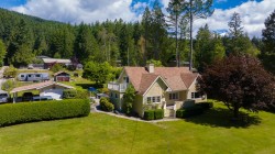 1266 Reed Road Gibsons, BC V0N 1V7