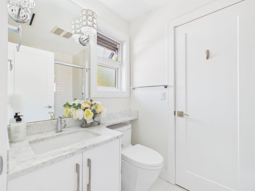 2277 28Th Avenue E, Vancouver, BC 