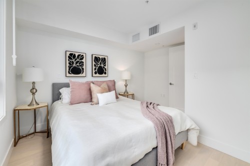 6310 Oak Street, Vancouver, BC 