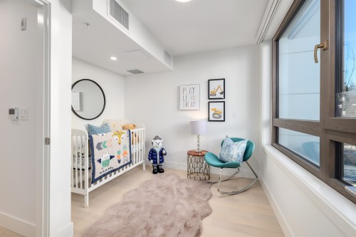 6310 Oak Street, Vancouver, BC 