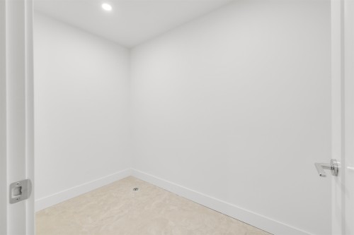 6310 Oak Street, Vancouver, BC 