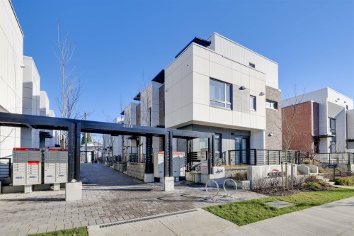 6310 Oak Street, Vancouver, BC 