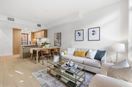 6310 Oak Street, Vancouver, BC 