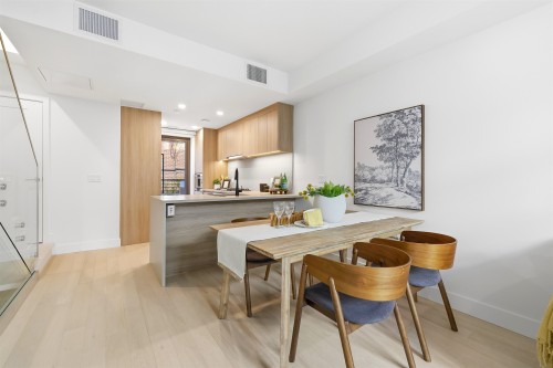 6310 Oak Street, Vancouver, BC 