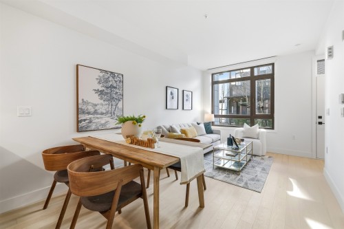 6310 Oak Street, Vancouver, BC 