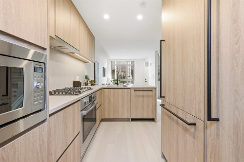 6310 Oak Street, Vancouver, BC 