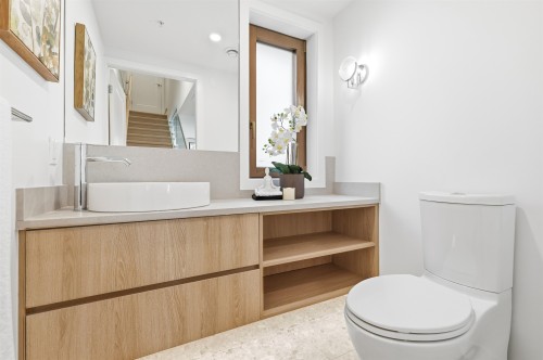 6310 Oak Street, Vancouver, BC 