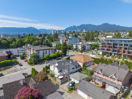 230 St. Patricks Avenue, North Vancouver, BC 