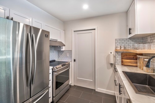 307-5281 Oakmount Crescent, Burnaby, BC 