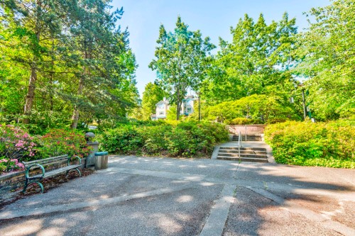 307-5281 Oakmount Crescent, Burnaby, BC 