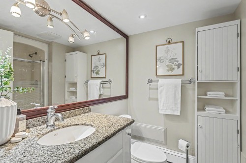4072 Ontario Street, Vancouver, BC 