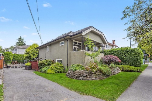 4072 Ontario Street, Vancouver, BC 