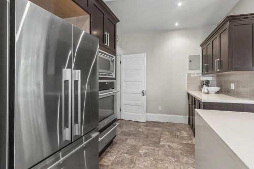 4072 Ontario Street, Vancouver, BC 
