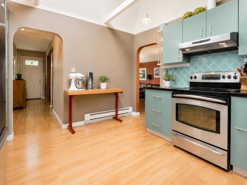 923 Quadling Avenue, Coquitlam, BC 