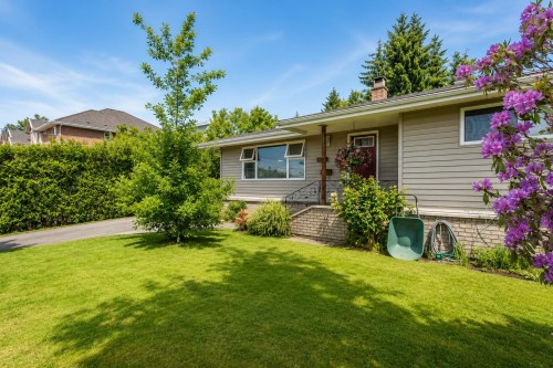 923 Quadling Avenue, Coquitlam, BC 