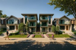 1-4418 Wildwood Crescent Burnaby, BC V5G 2M4