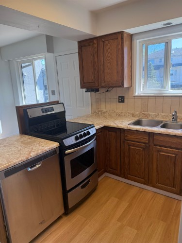 311 Leroy Street, Coquitlam, BC 