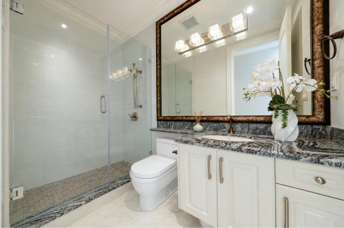 10311 Mortfield Road, Richmond, BC - Indoor Photo Showing Bathroom
