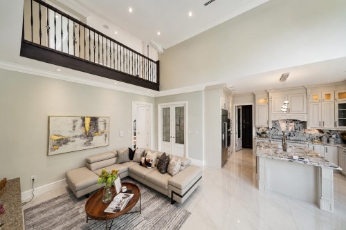 10311 Mortfield Road, Richmond, BC - Indoor Photo Showing Living Room