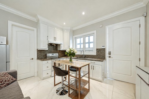 10311 Mortfield Road, Richmond, BC - Indoor