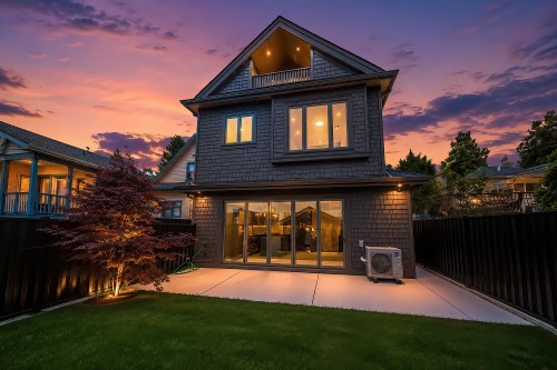 2-847 10Th Avenue E, Vancouver, BC 