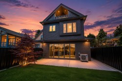 2-847 10th Avenue E Vancouver, BC V5T 2A9