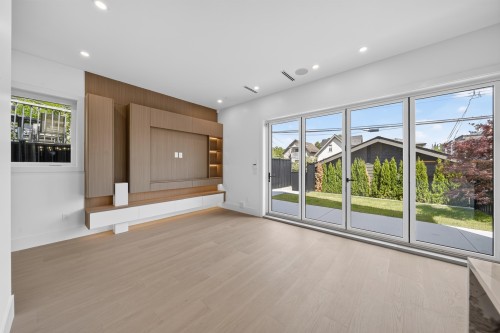 2-847 10Th Avenue E, Vancouver, BC 