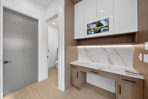 2-847 10Th Avenue E, Vancouver, BC 